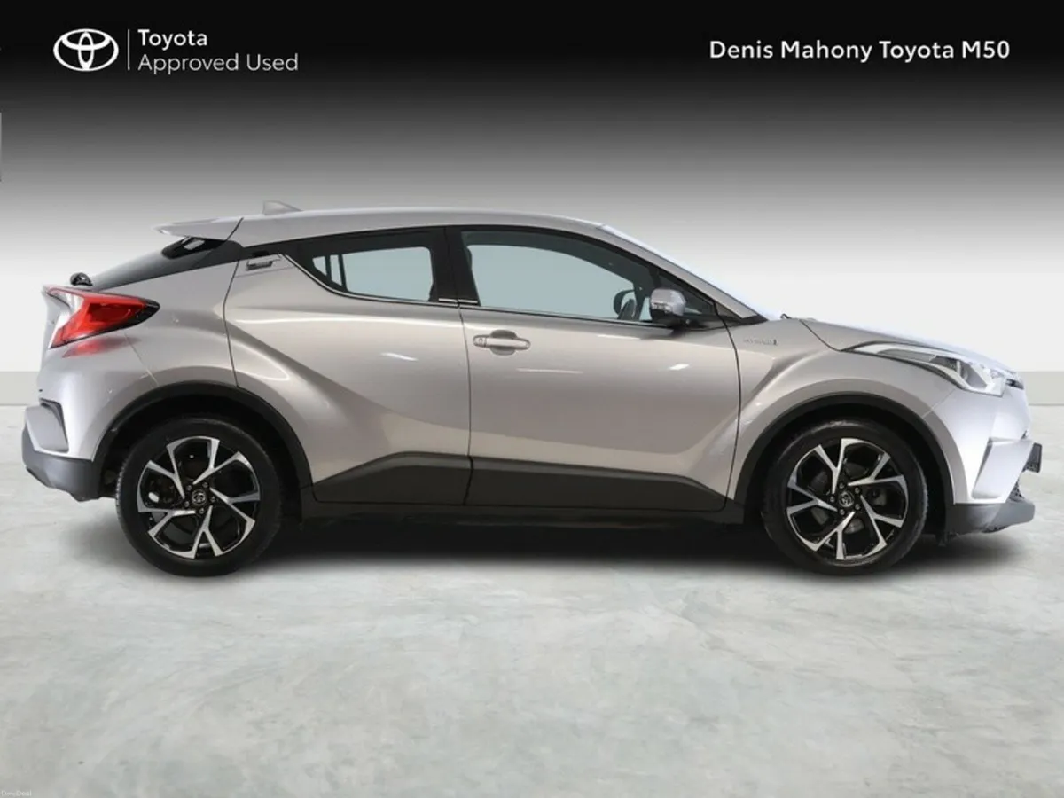 Toyota C-HR Sport Hybrid - Image 3