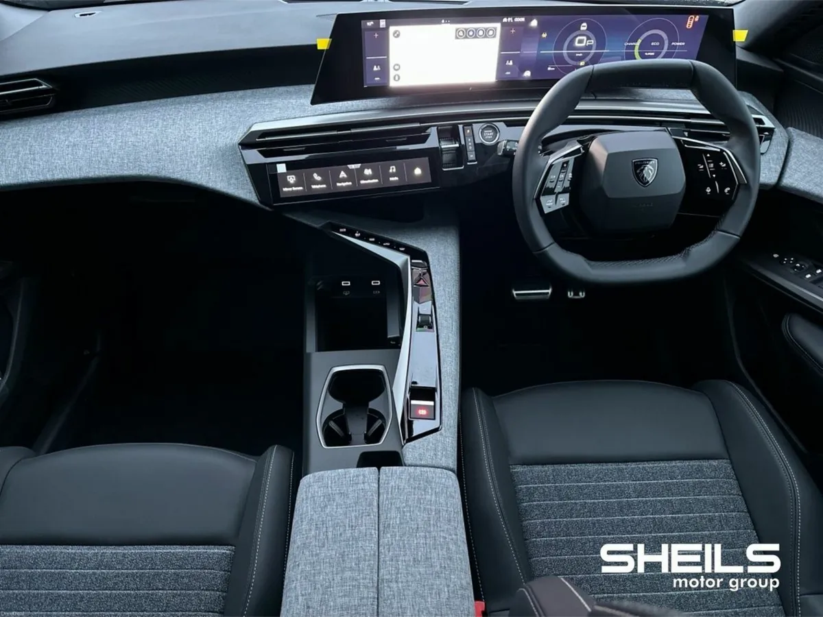 Peugeot 3008 ALLURE PETROL HYBRID AUTO - Image 3