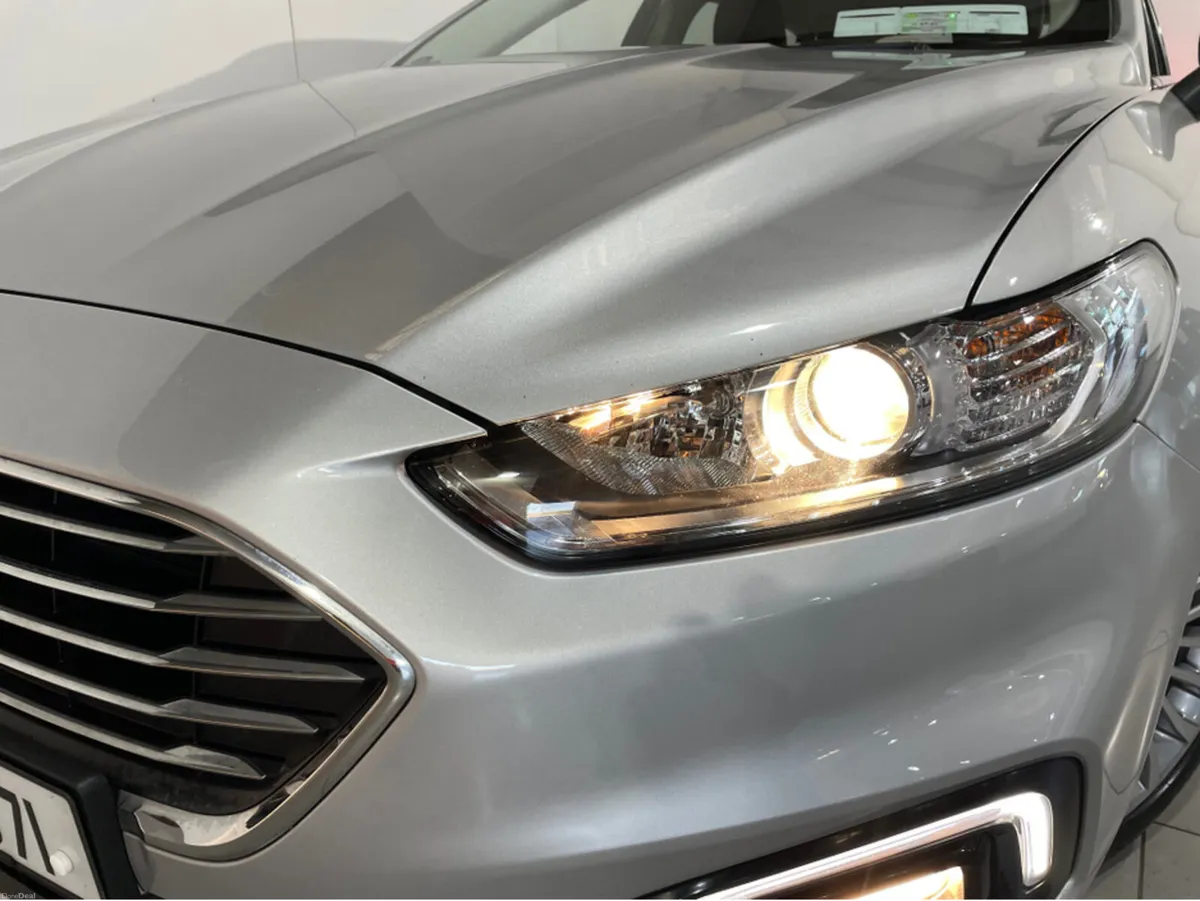 Ford Mondeo HEV TITANIUM 2.0  AUTO 187 BHP FULL SE - Image 5