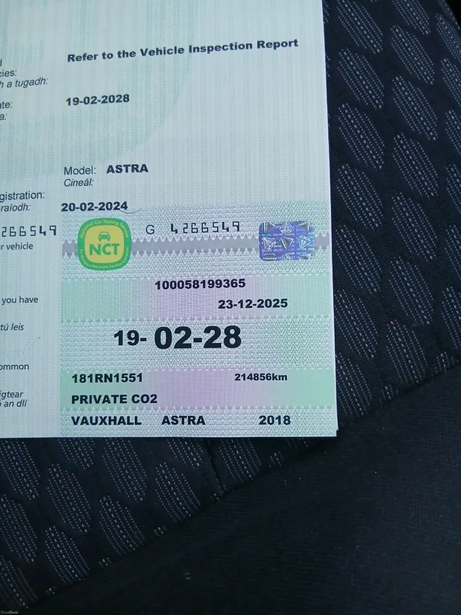 2018 Vauxhall Astra NCT 2 years 02/28 - Image 4