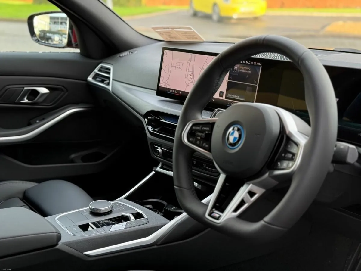 BMW 3-Series 330e M Sport Pro - Image 3