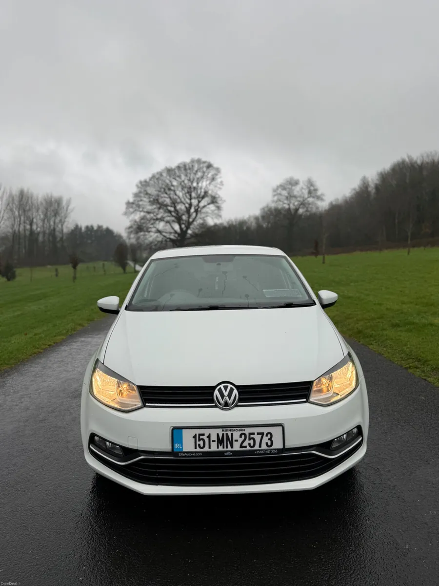 Volkswagen Polo 2015 - Image 2