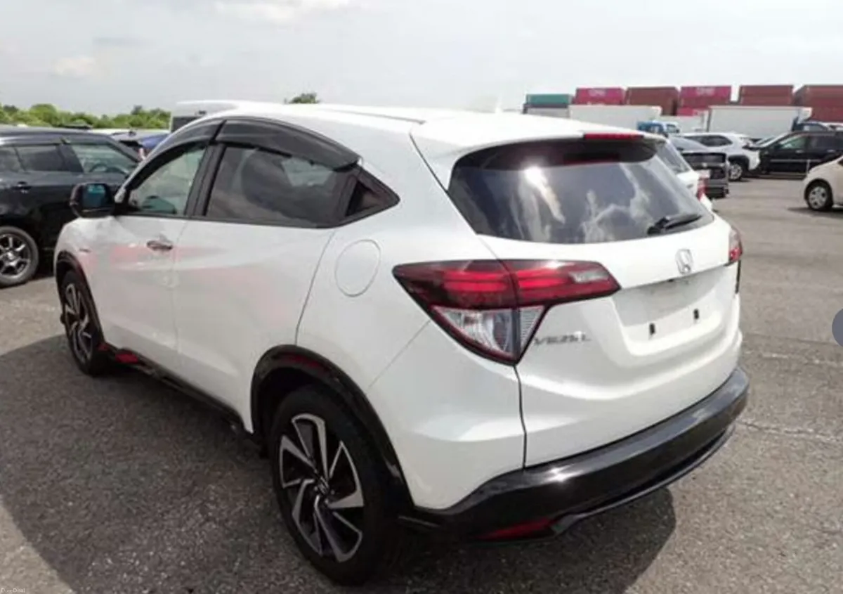 2016 Honda Vezel 1.5 Petrol Hybrid 2 years NCT - Image 4