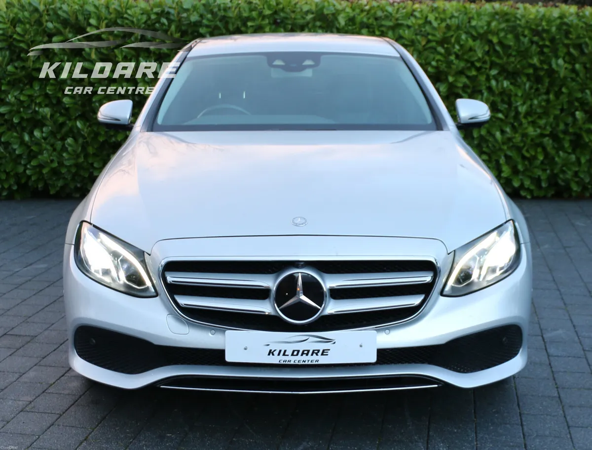 MERCEDES-BENZ E220D - Image 3