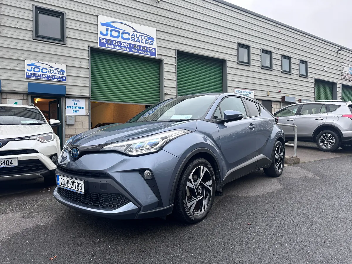 Toyota C-HR 1.8 Hybrid Sport, 2023 - Image 2