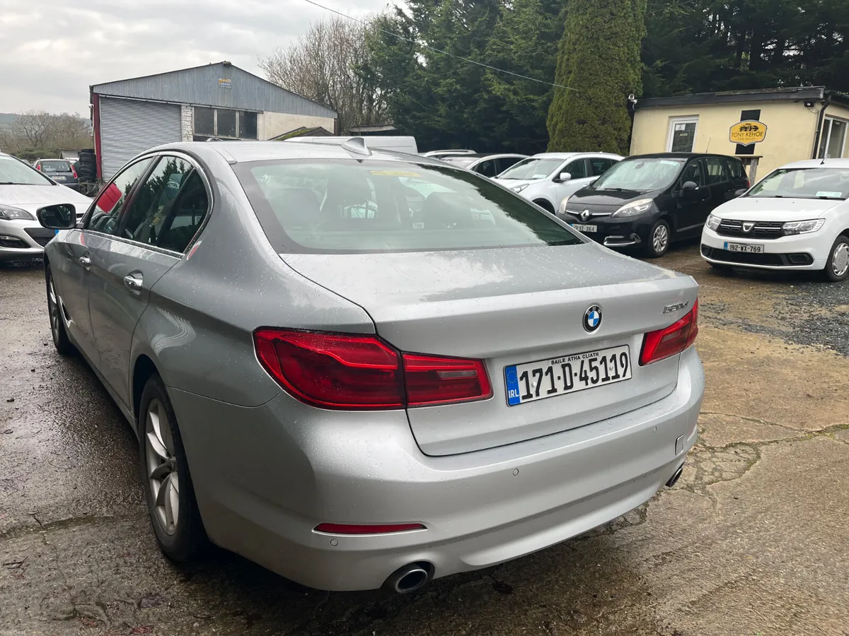 BMW 5-Series 2017 - Image 2