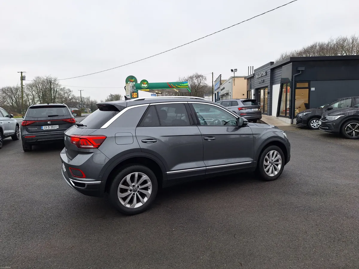 Volkswagen T-Roc 2.0 Tdi Style *Camera/App Connect - Image 3