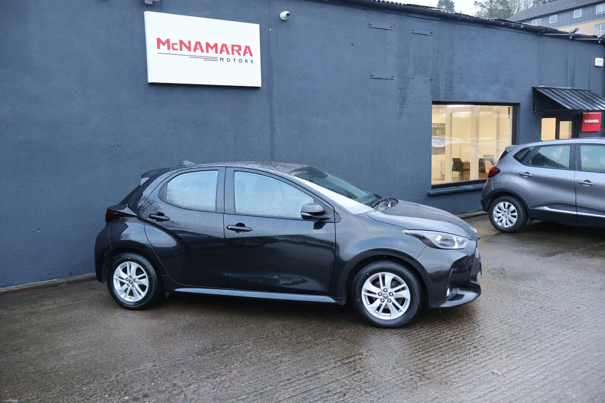 Toyota Yaris Luna Manual Great Spec & Value! - Image 2