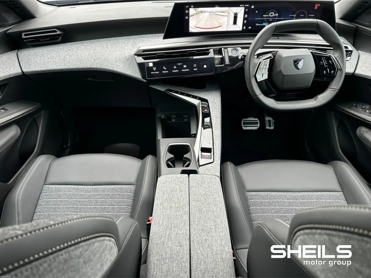 Peugeot 3008 ALLURE 73 kWh 210 bhp 527KM RANGE - Image 3