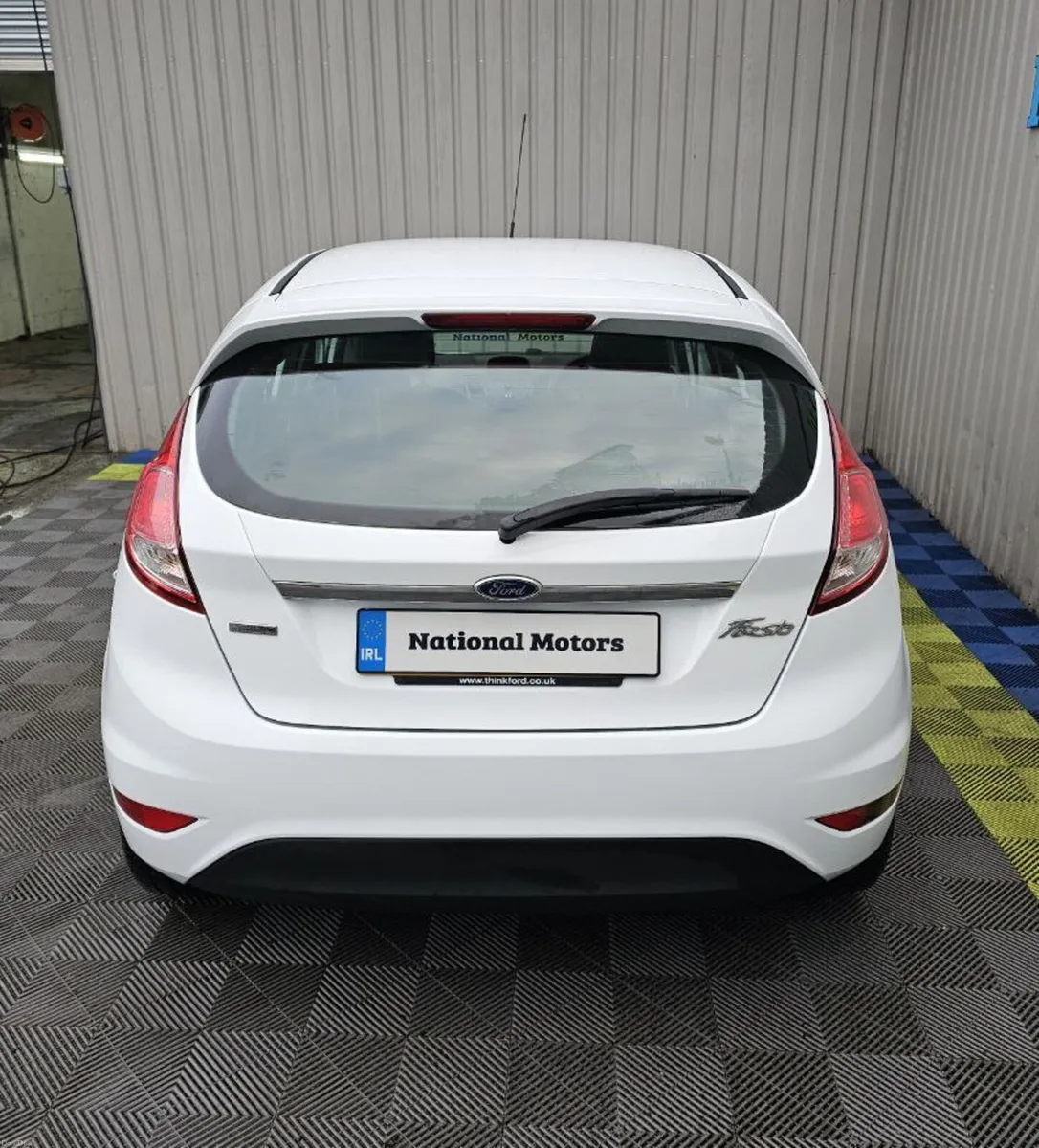 2014 Ford Fiesta 1.0 Petrol Zetec - Image 4