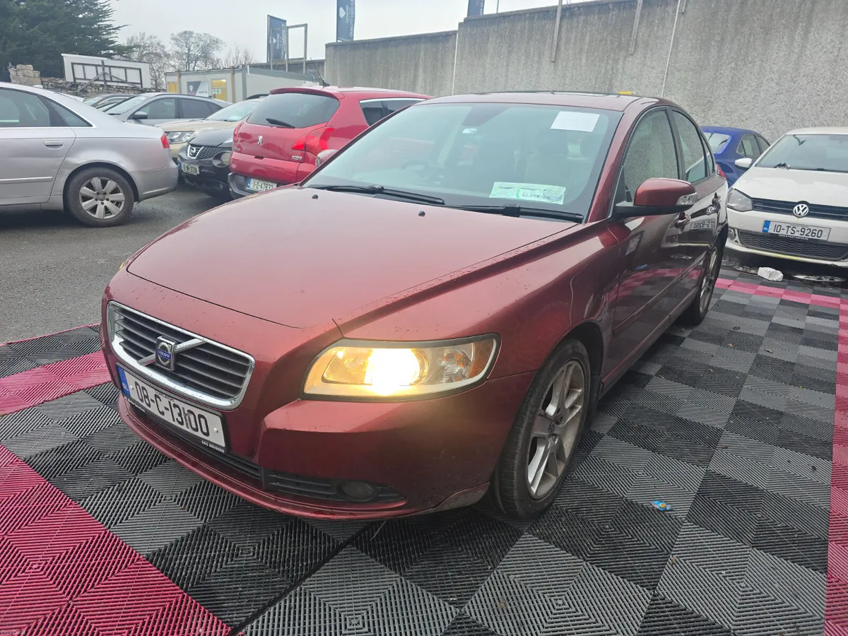Volvo S40 2008 - Image 2