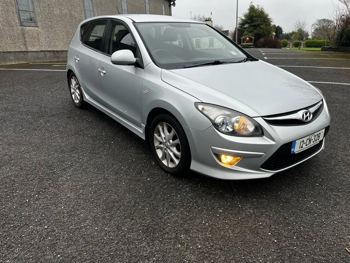 2012 Hyundai i30 deluxe 1.6 diesel - Image 1