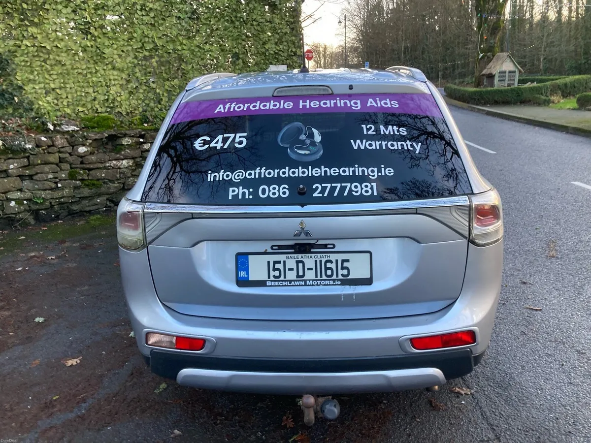 Mitsubishi Commercial  Outlander - Image 3