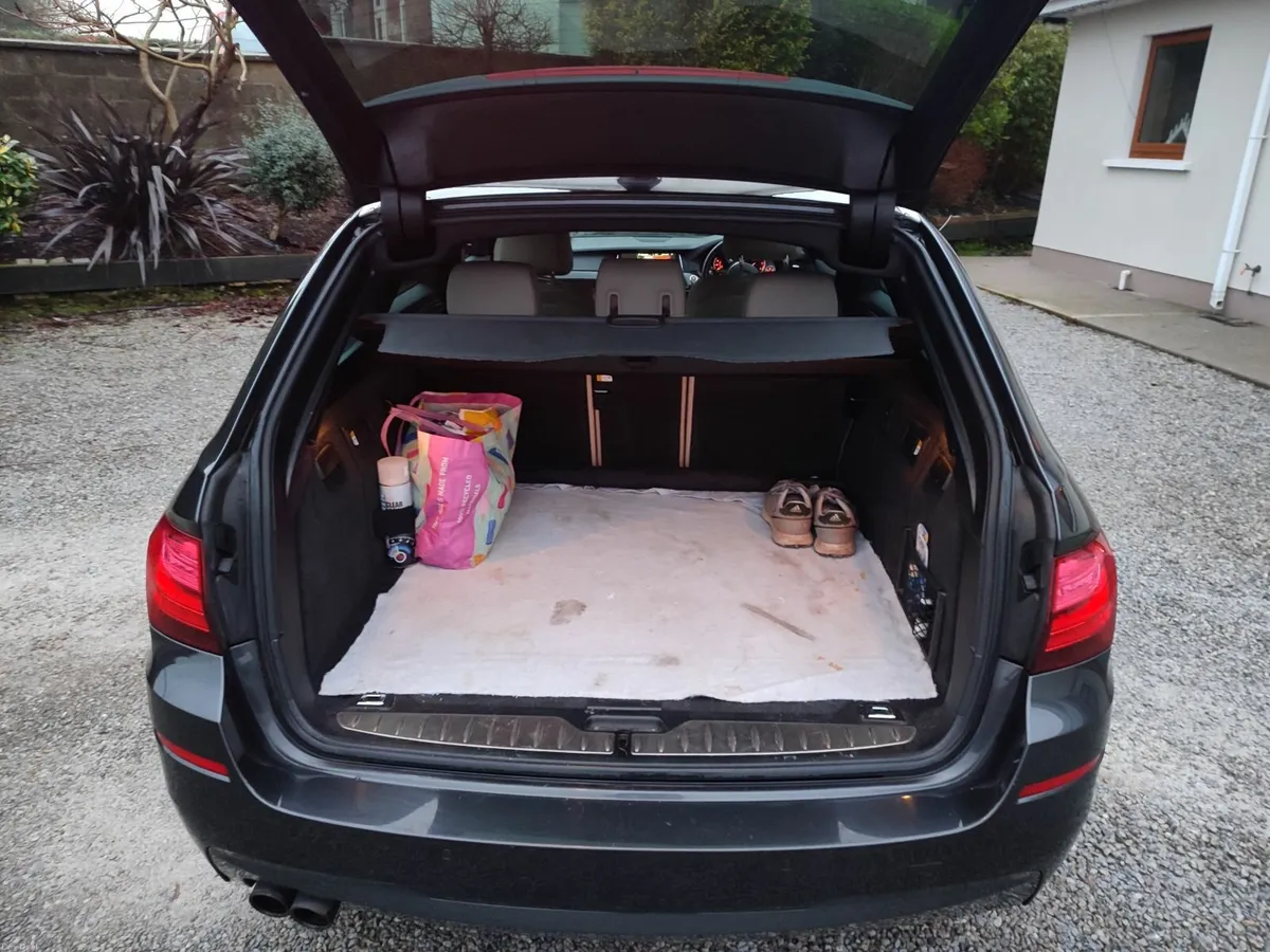BMW 5-Series 2015 - Image 4