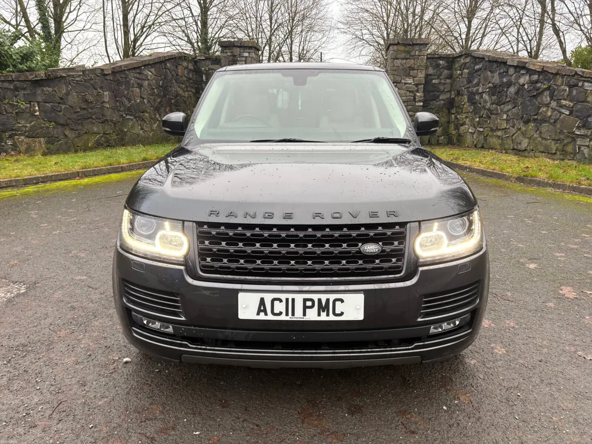 Range Rover 4.4 SD v8 .Like New .Only 58 k mls - Image 3