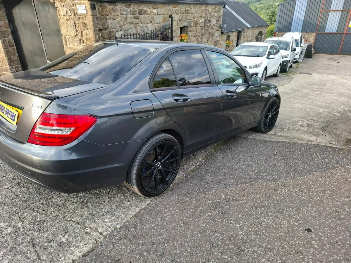 Mercedes-Benz C-Class 2013 - Image 2