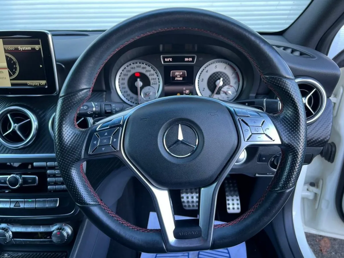 Mercedes-Benz A-Class A180 AMG-LINE 1.6 // SERVICE - Image 4