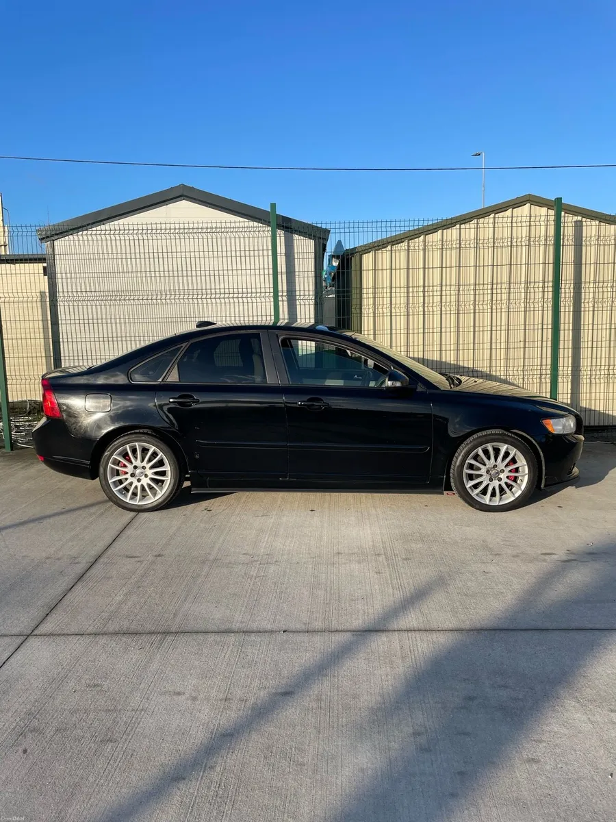 2011 Volvo S40 Full Year Test - Image 3