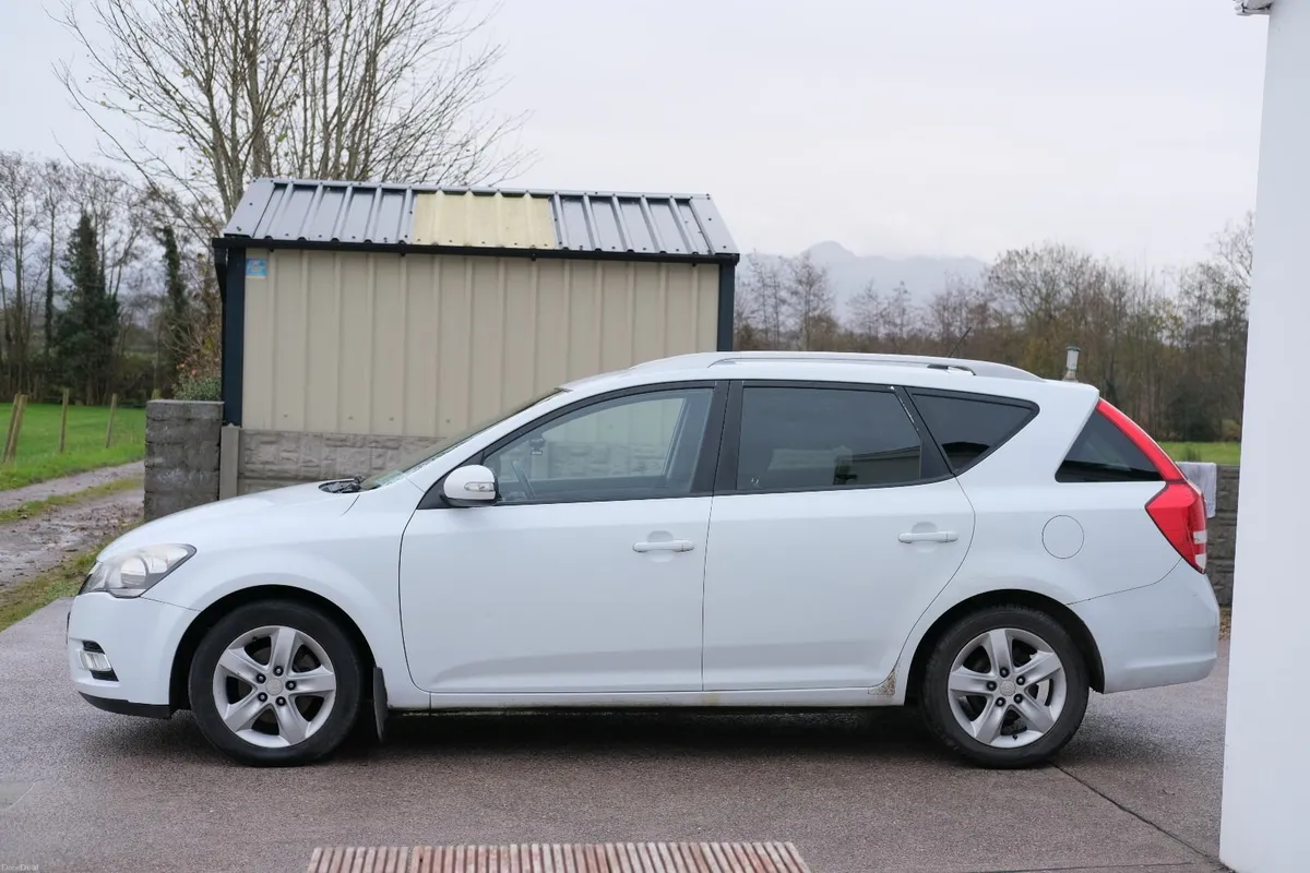 Kia Ceed 2012 - Image 3