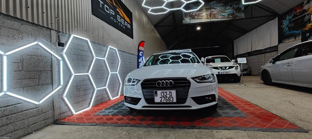 132 Audi A4 Avant S-Line Estate - Image 2