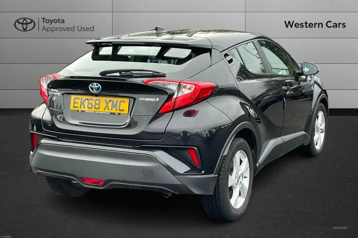 Toyota C-HR 1.8 VVT-h Icon CVT Euro 6 (s/s) 5dr - Image 2
