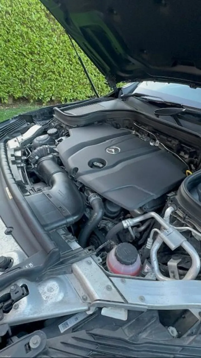 Mercedes-Benz GLC 2016 - Image 3