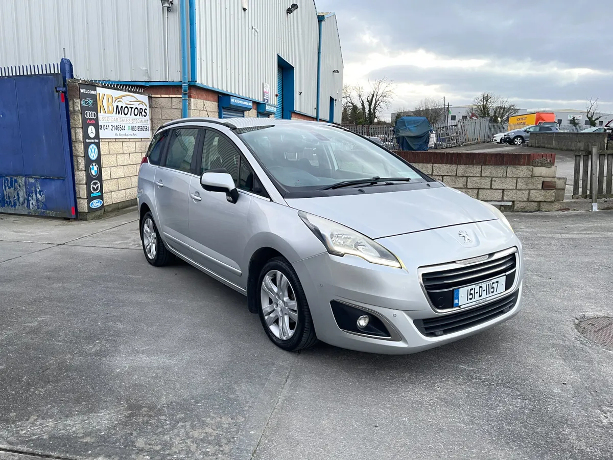2015Peugeot 5008 ActivE1.6hdi,AUTOMATIC,7 SEATER - Image 3