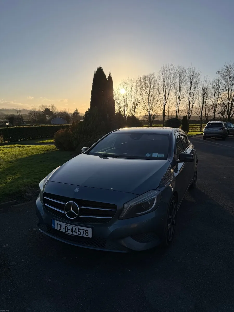 Mercedes Benz A180 1.6L | AUTO | ULTRA LOW MILES - Image 1