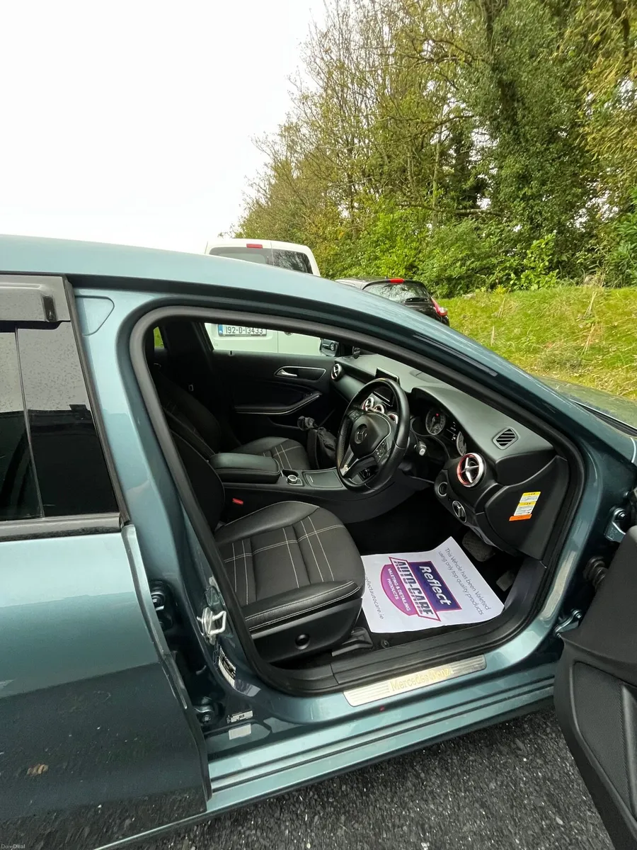 Mercedes Benz A180 1.6L | AUTO | ULTRA LOW MILES - Image 4