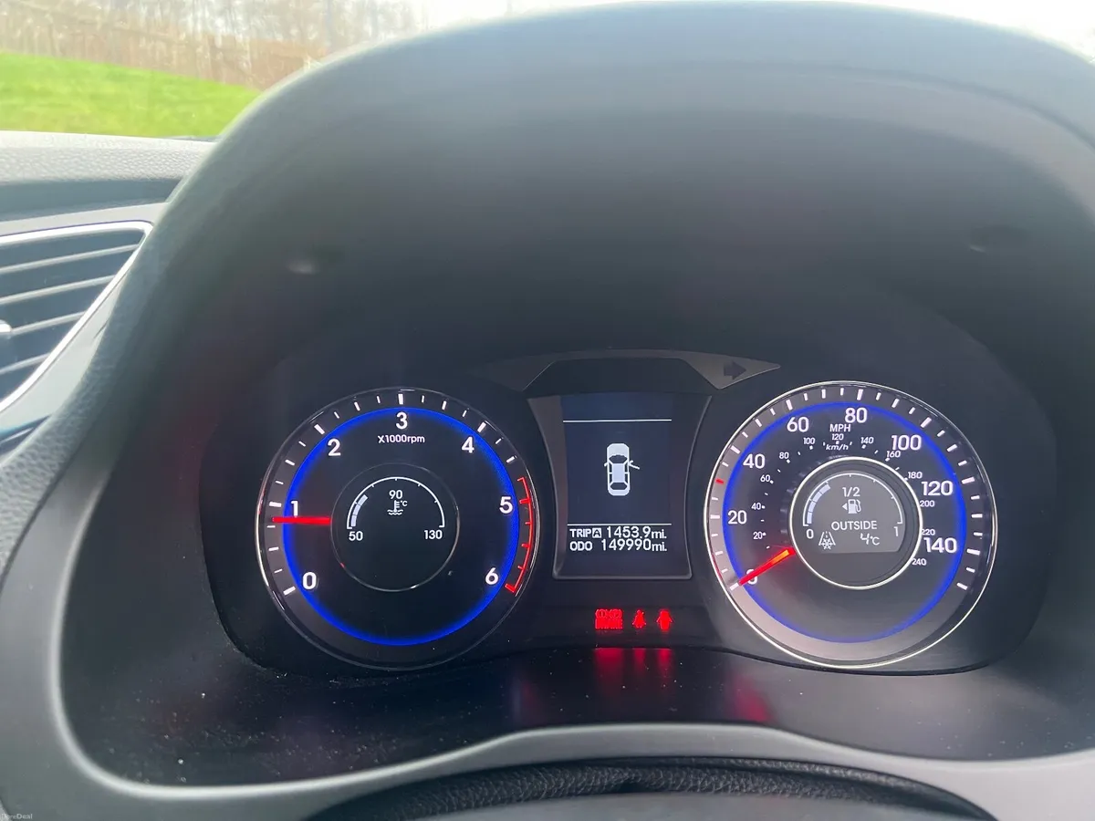 Hyundai i40 2012 - Image 2