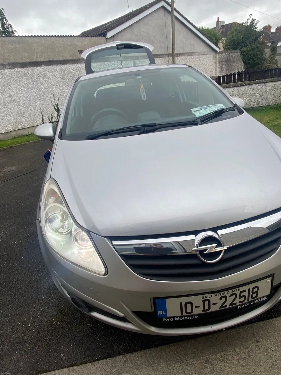 Opel corsa 2010 automatic - Image 1