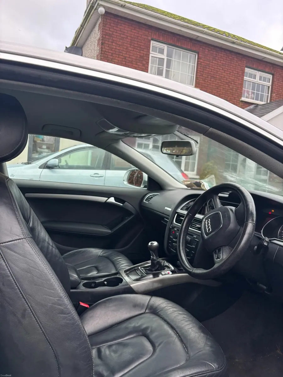 Audi A5 2008 - Image 2