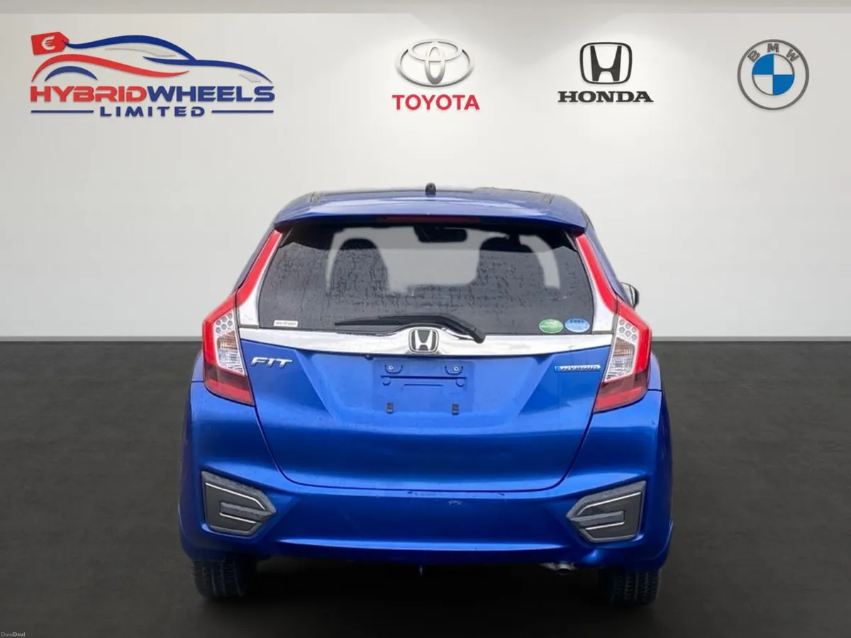 Honda Fit 2014 - Leather Package (52k Km only🔥) - Image 4