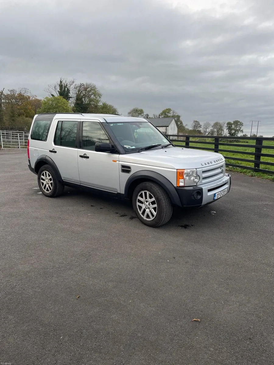 Land Rover Discovery - Image 1