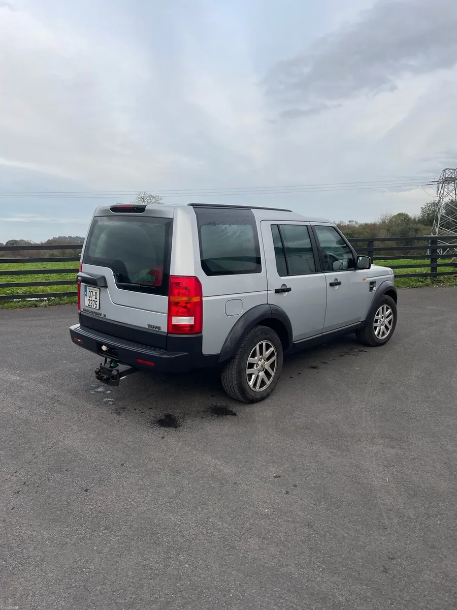 Land Rover Discovery - Image 2