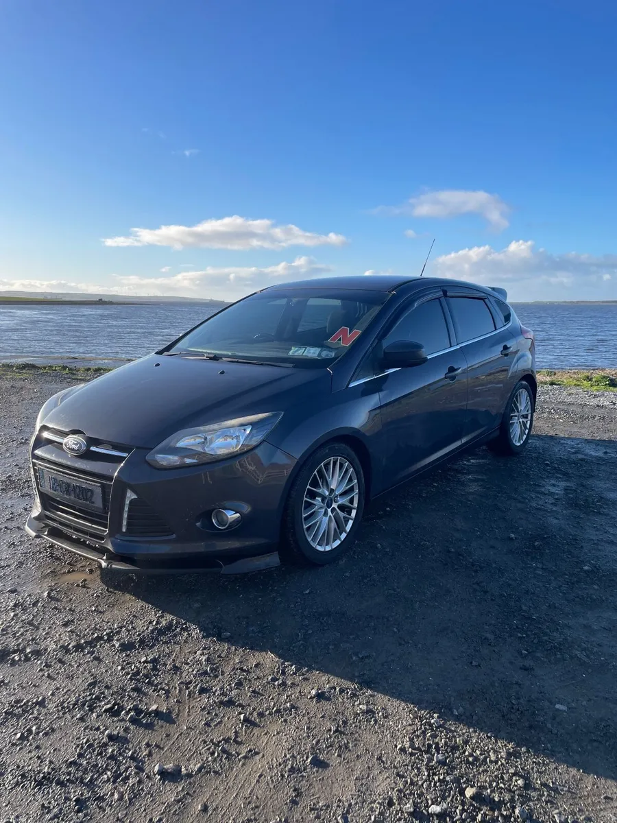 Ford Focus 2012 - Image 1