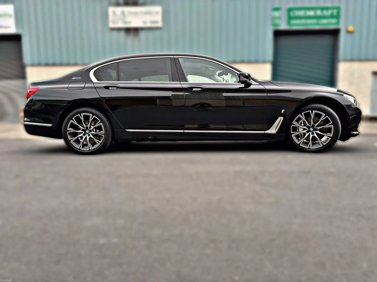 2019 BMW 7 Series 740 LE G12 Xdrive Exclusive - Image 3