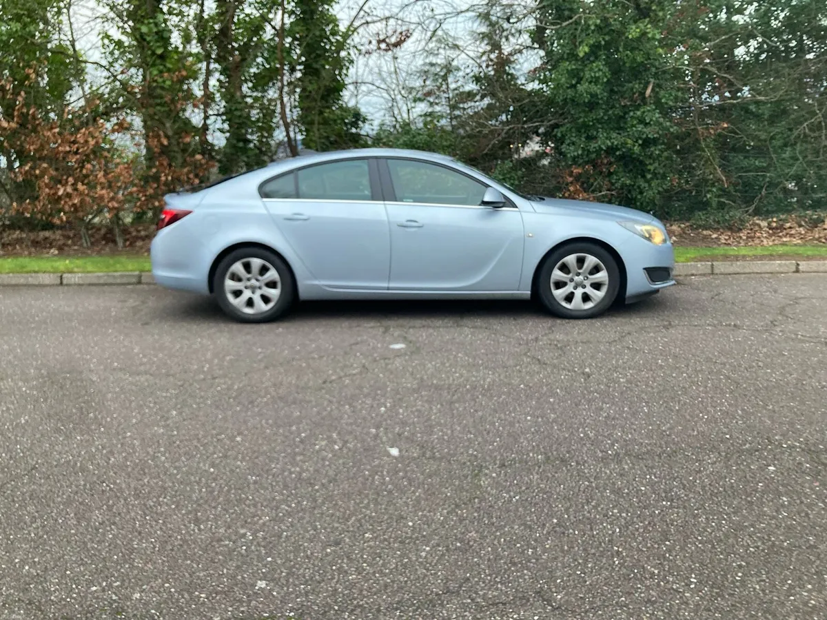 2017 Opel Insignia 1.6 Diesel Hatchback - Image 2