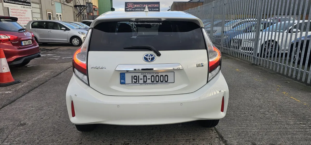 2019 (192) Toyota Aqua | White - Image 4