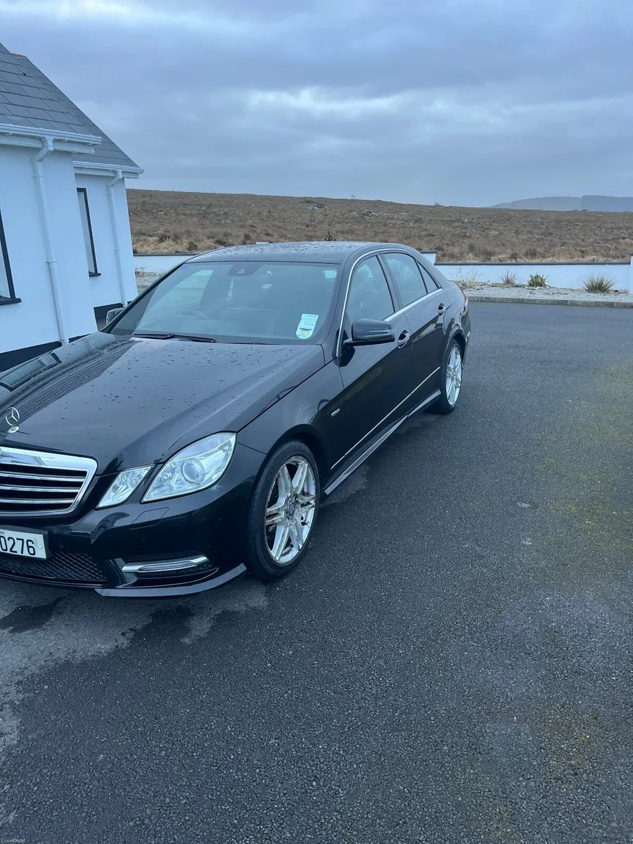 Mercedes-Benz E-Class 2012 - Image 1