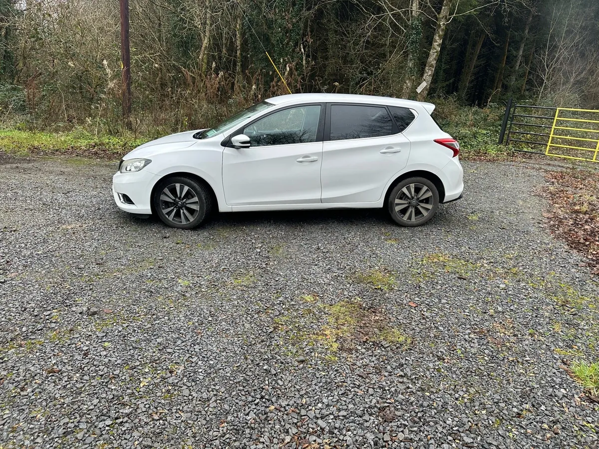 2015 Nissan Pulsar - Image 2