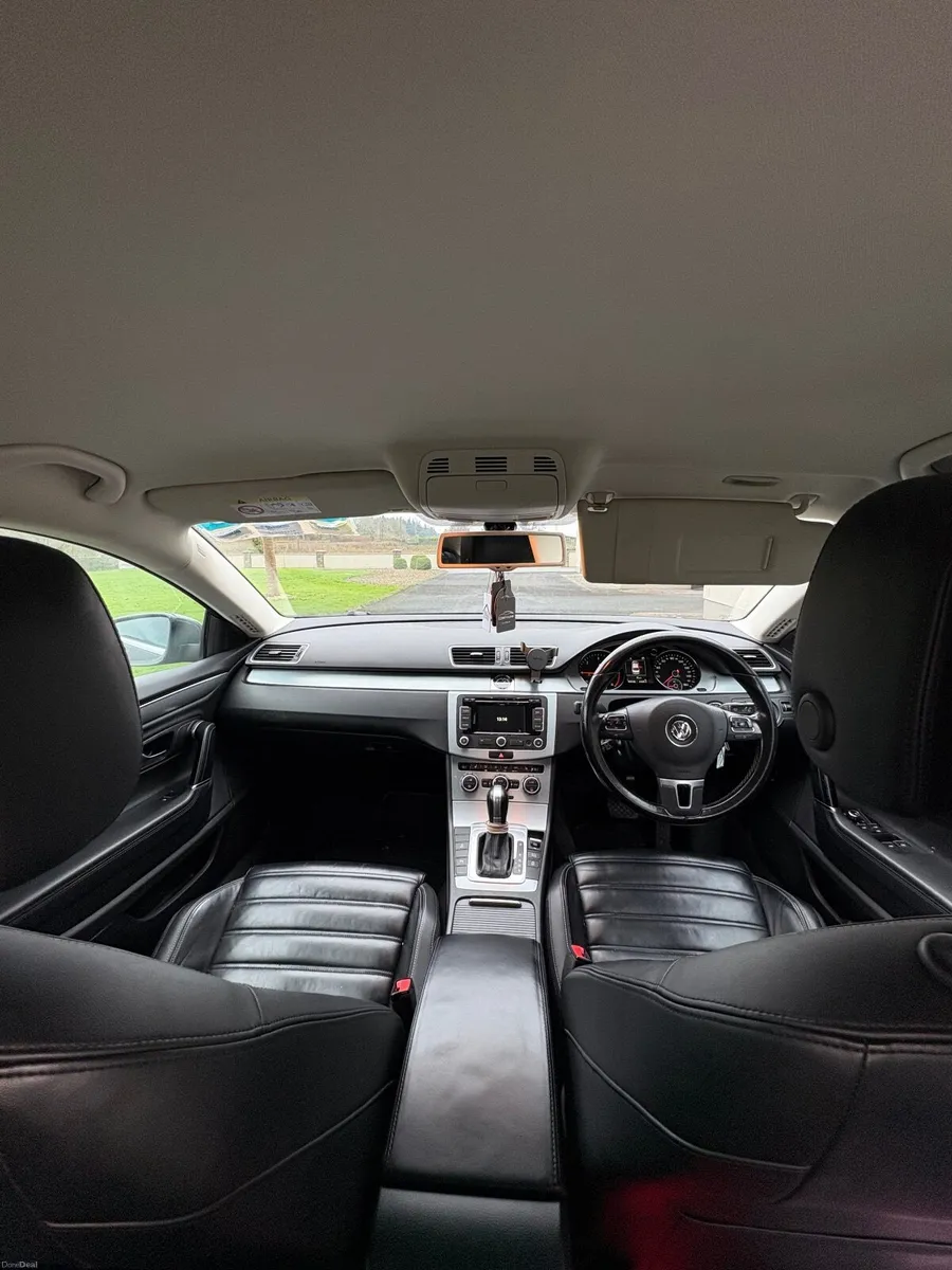 Volkswagen Passat CC - Image 4