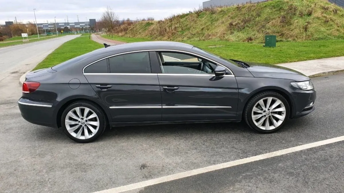 Volkswagen Passat CC - Image 1