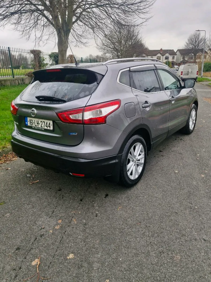 NISSAN QASHQAI HIGH SPEC - Image 4
