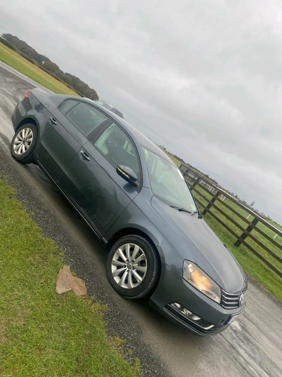 Volkswagen Passat - Image 4