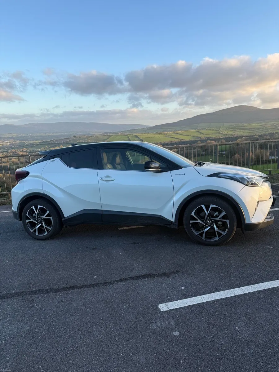 2019 Toyota C-HR Hybrid G LED | 55,000km | NCT 202 - Image 2
