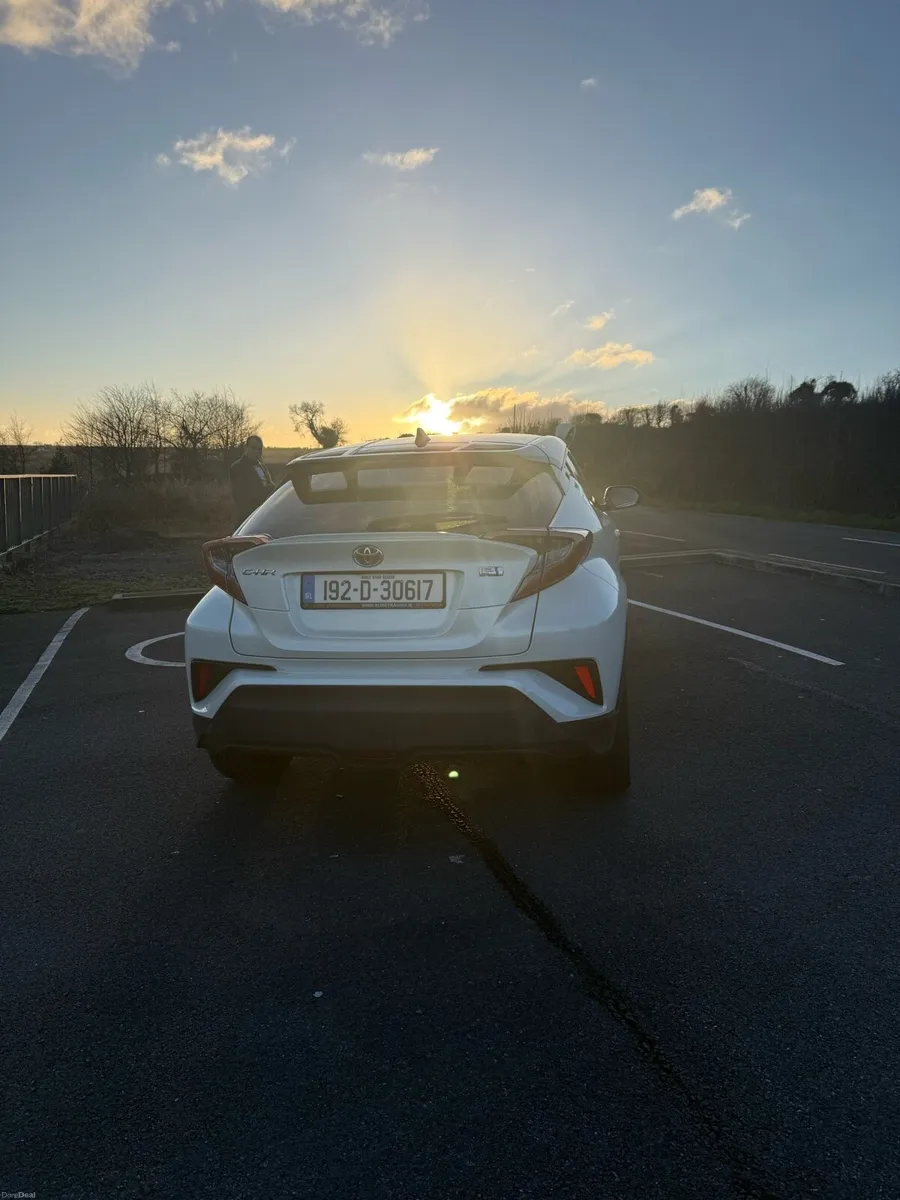 2019 Toyota C-HR Hybrid G LED | 55,000km | NCT 202 - Image 4