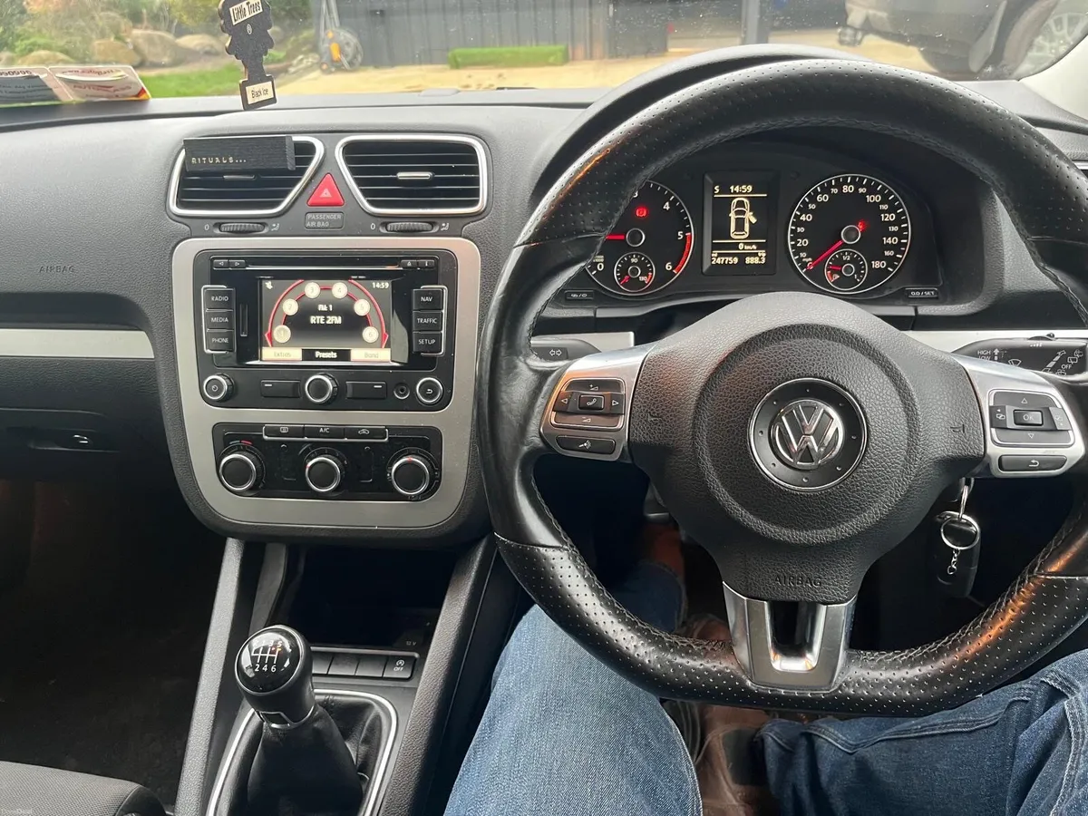 Volkswagen Scirocco 2012 - Image 3