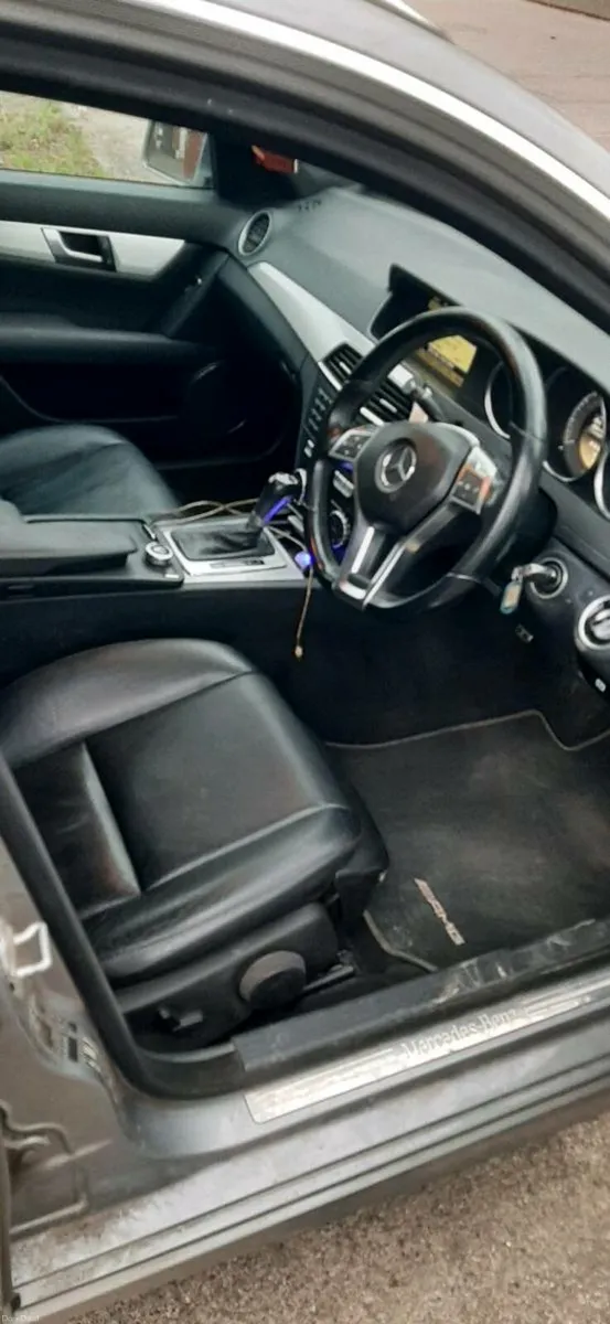 Mercedes c250 sport - Image 4