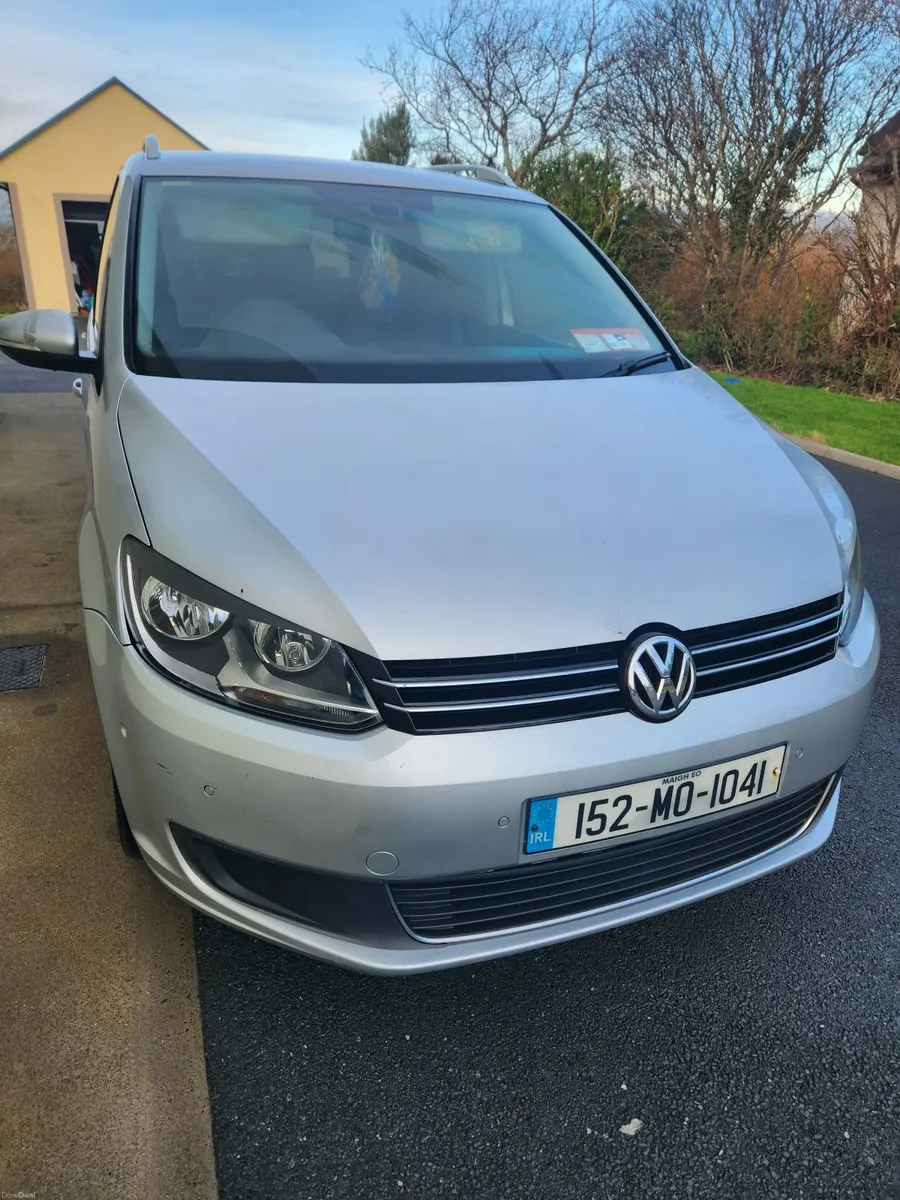 Volkswagen Touran 2015 - Image 1